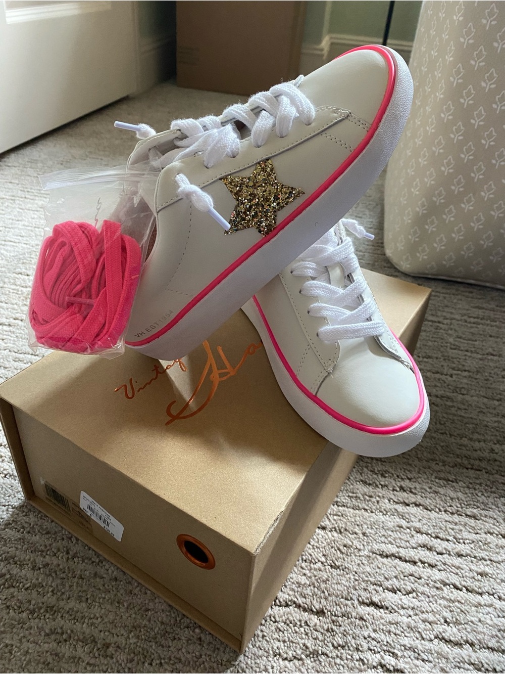 New Vintage Havana White Sneakers with Pink Trim and Gold Star Accent